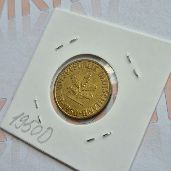 Монета Німеччини&nbsp;10 пфенігів&nbsp;1950 року, мітка монетного двору "D" - Мюнхен de_10_1950_D фото