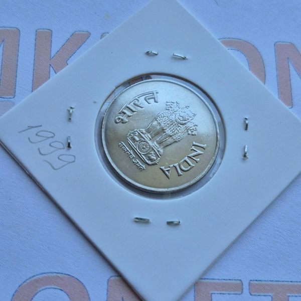 Монета Індії 1 рупія 1999 року, мітка монетного двору: "mk" - Кремніца in_1Р_1999_Кремніца фото