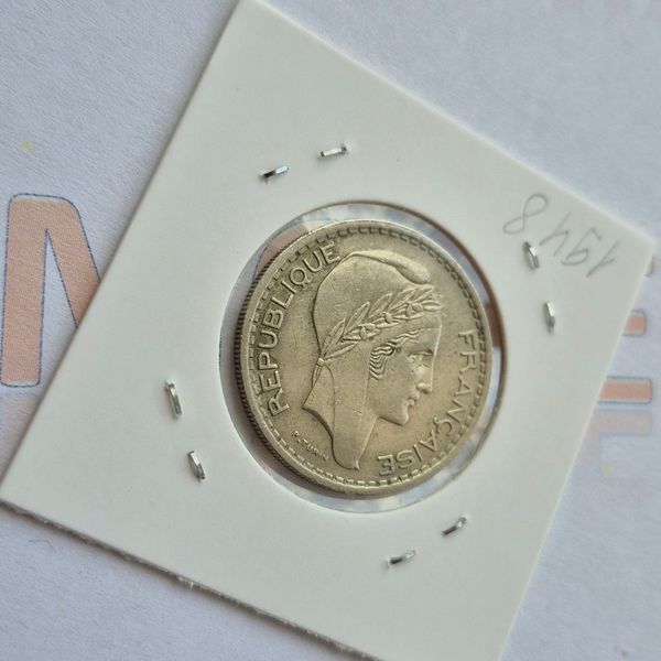 Монета Франції 10 франків 1948 року, без мітки монетного двору fr_10f_1948 фото
