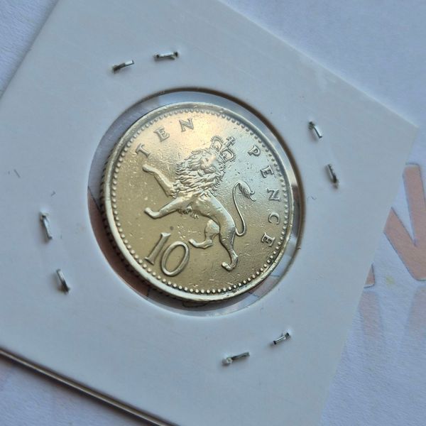 Монета Великої Британії 10 нових&nbsp;пенсів 1992 року gb_10_1992 фото