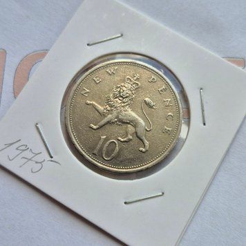 Монета Великої Британії 10 нових&nbsp;пенсів 1975 року gb_10_1975 фото