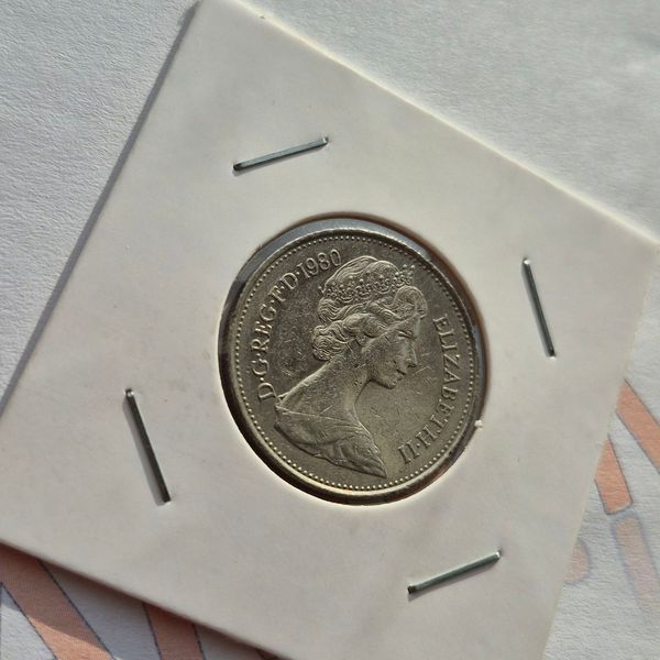 Монета Великої Британії 5 нових&nbsp;пенсів 1980 року gb_5_1980 фото