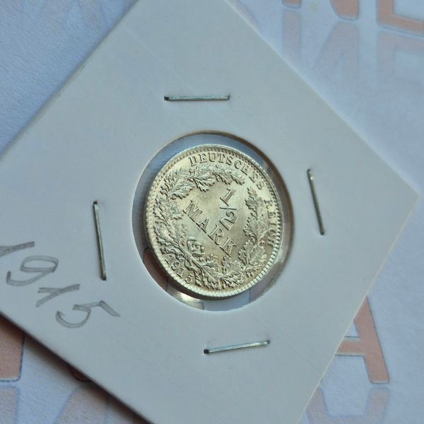 Монета Німеччини &frac12; марки 1915 року, мітка монетного двору "D" - Мюнхен de_1/2DM_1915_D фото